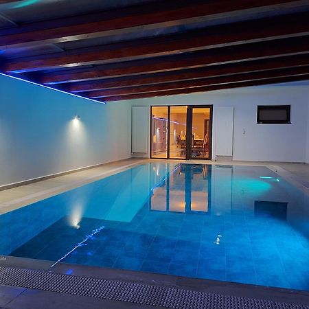 Trend Bed & Breakfast Арад Екстериор снимка