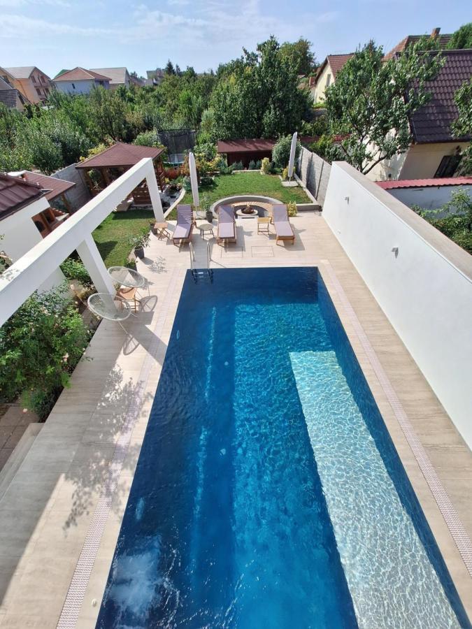 Trend Bed & Breakfast Арад Екстериор снимка