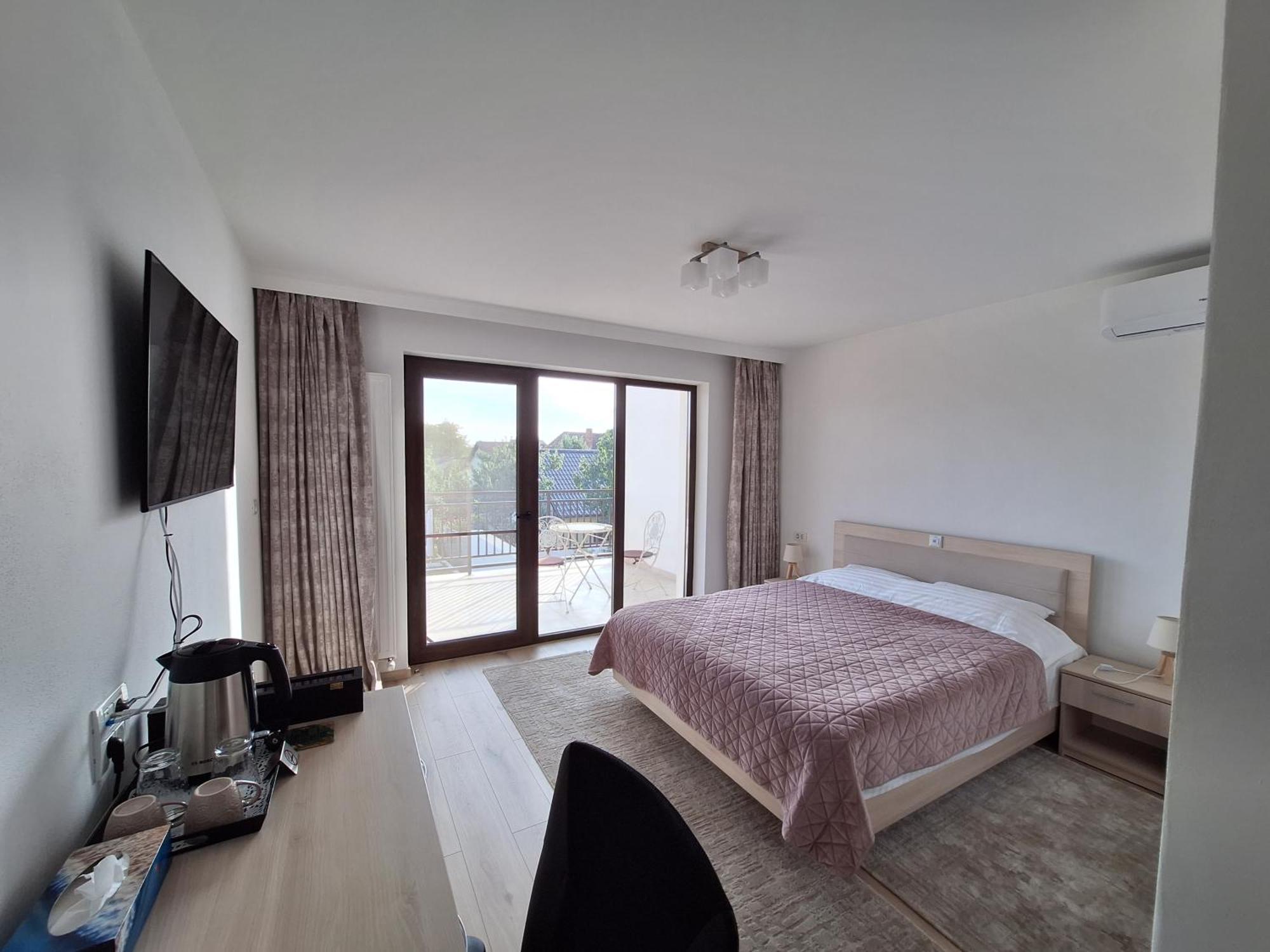 Trend Bed & Breakfast Арад Екстериор снимка