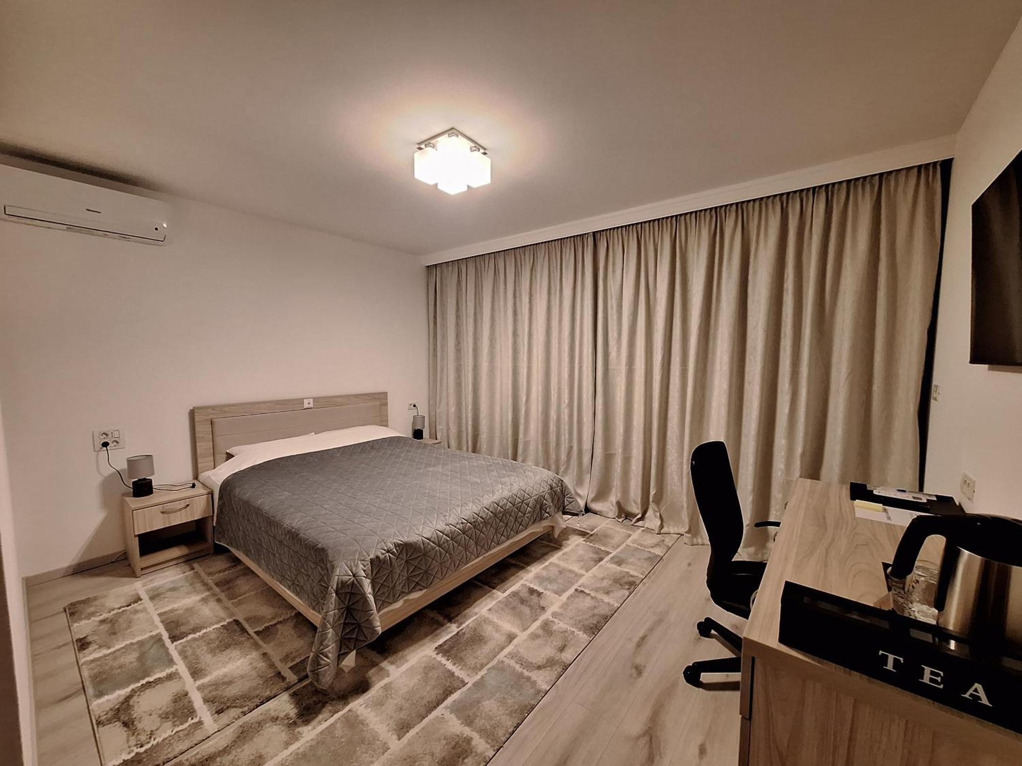 Trend Bed & Breakfast Арад Екстериор снимка