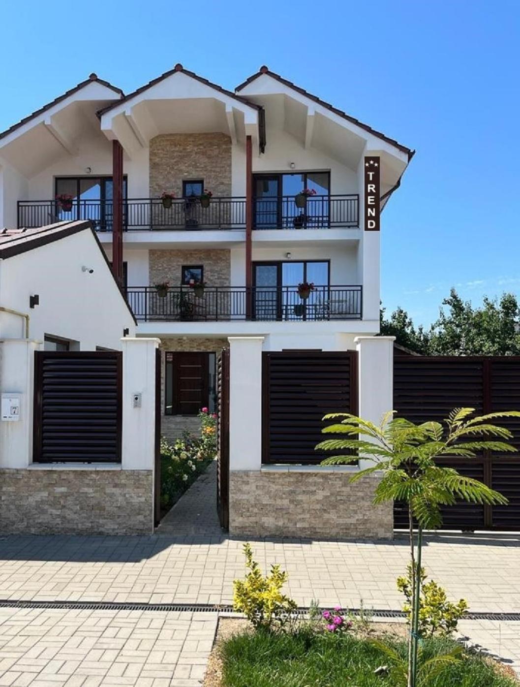 Trend Bed & Breakfast Арад Екстериор снимка
